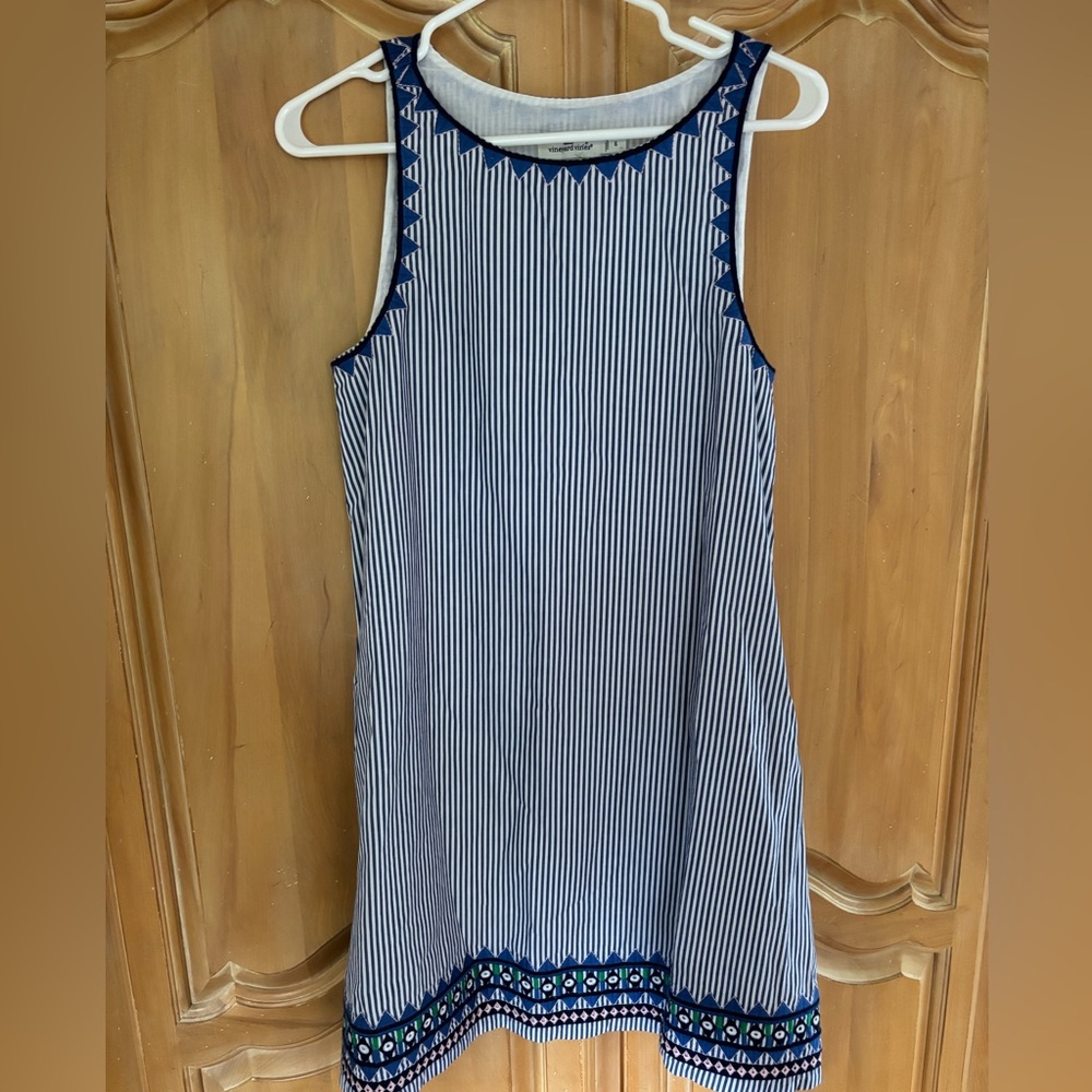 Vineyard Vines Blue and White Striped Dress size 6